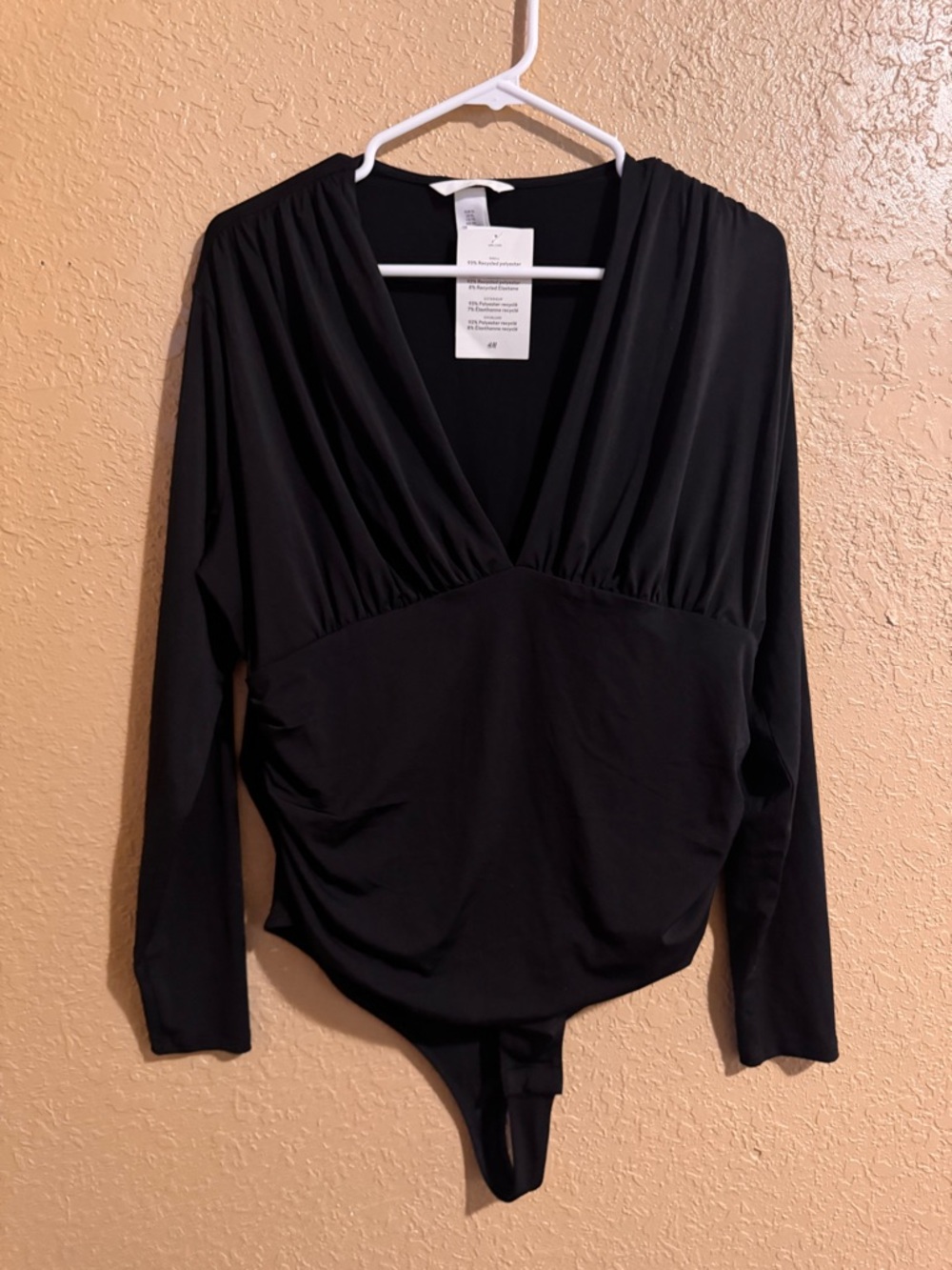 H&M v-cut bodysuit blouse